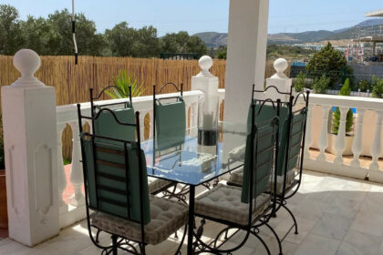 0412d4bb23075f6fa216459272827bbd - 14