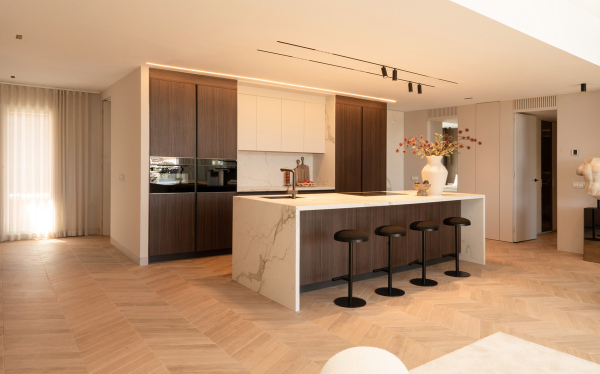 0553c8f7432b3c9ce11706b2baa4a2e1 - 4