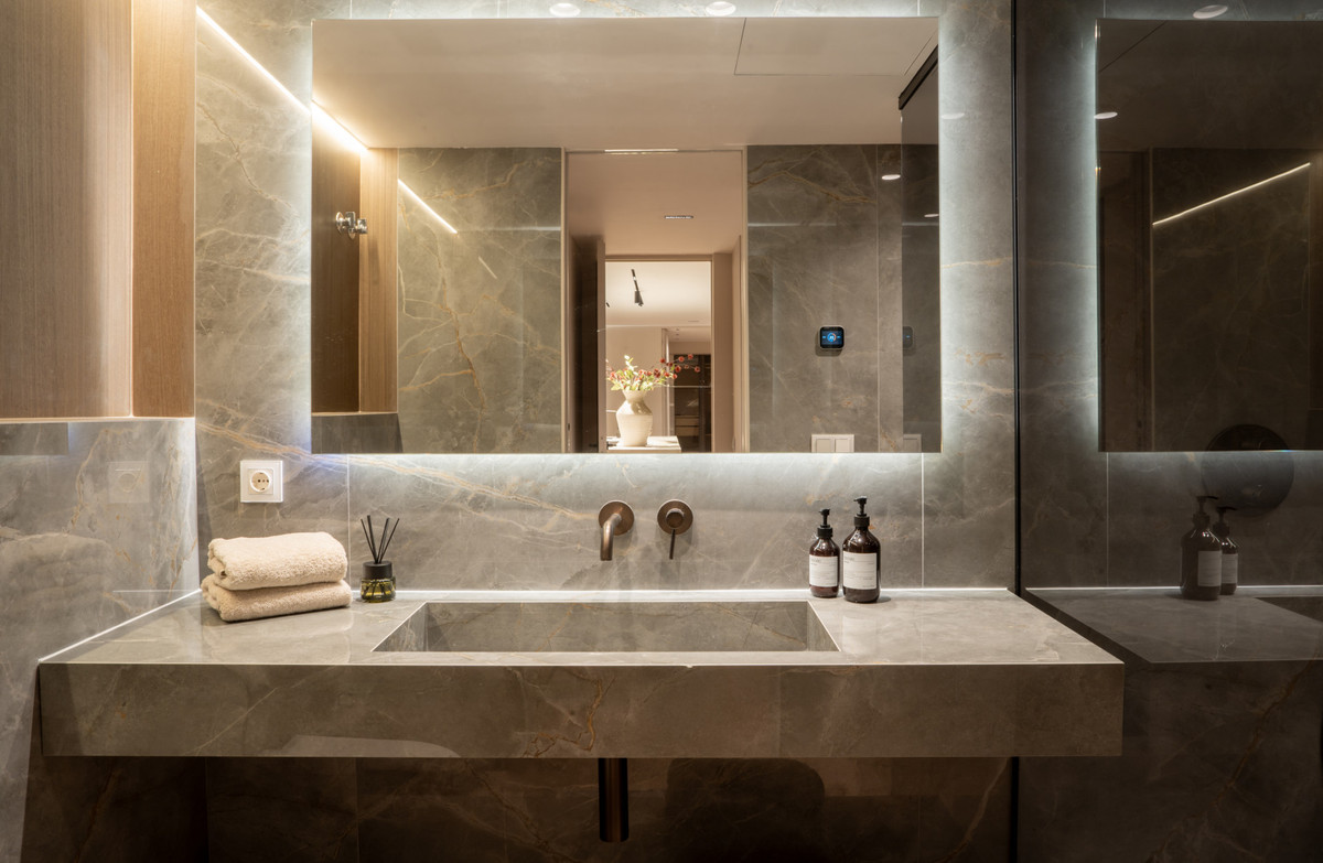 0553c8f7432b3c9ce11706b2baa4a2e1 - 41