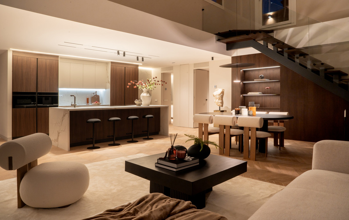 0553c8f7432b3c9ce11706b2baa4a2e1 - 47