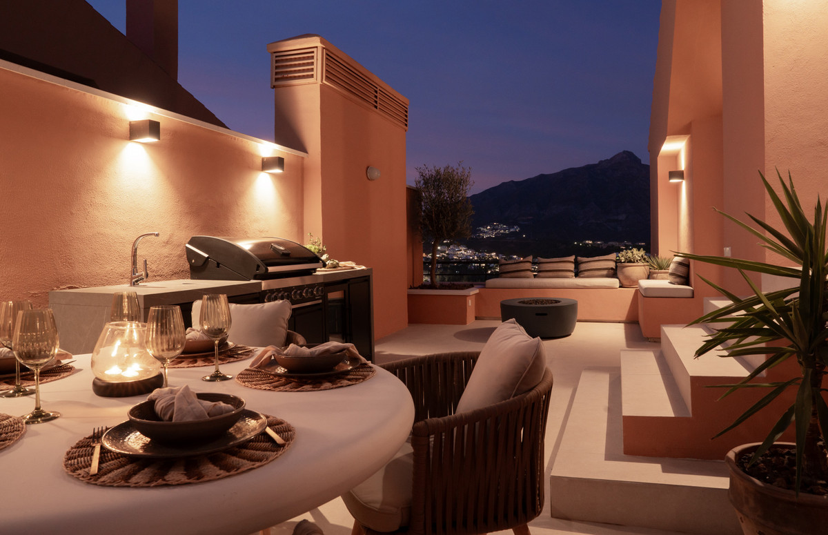 0553c8f7432b3c9ce11706b2baa4a2e1 - 51