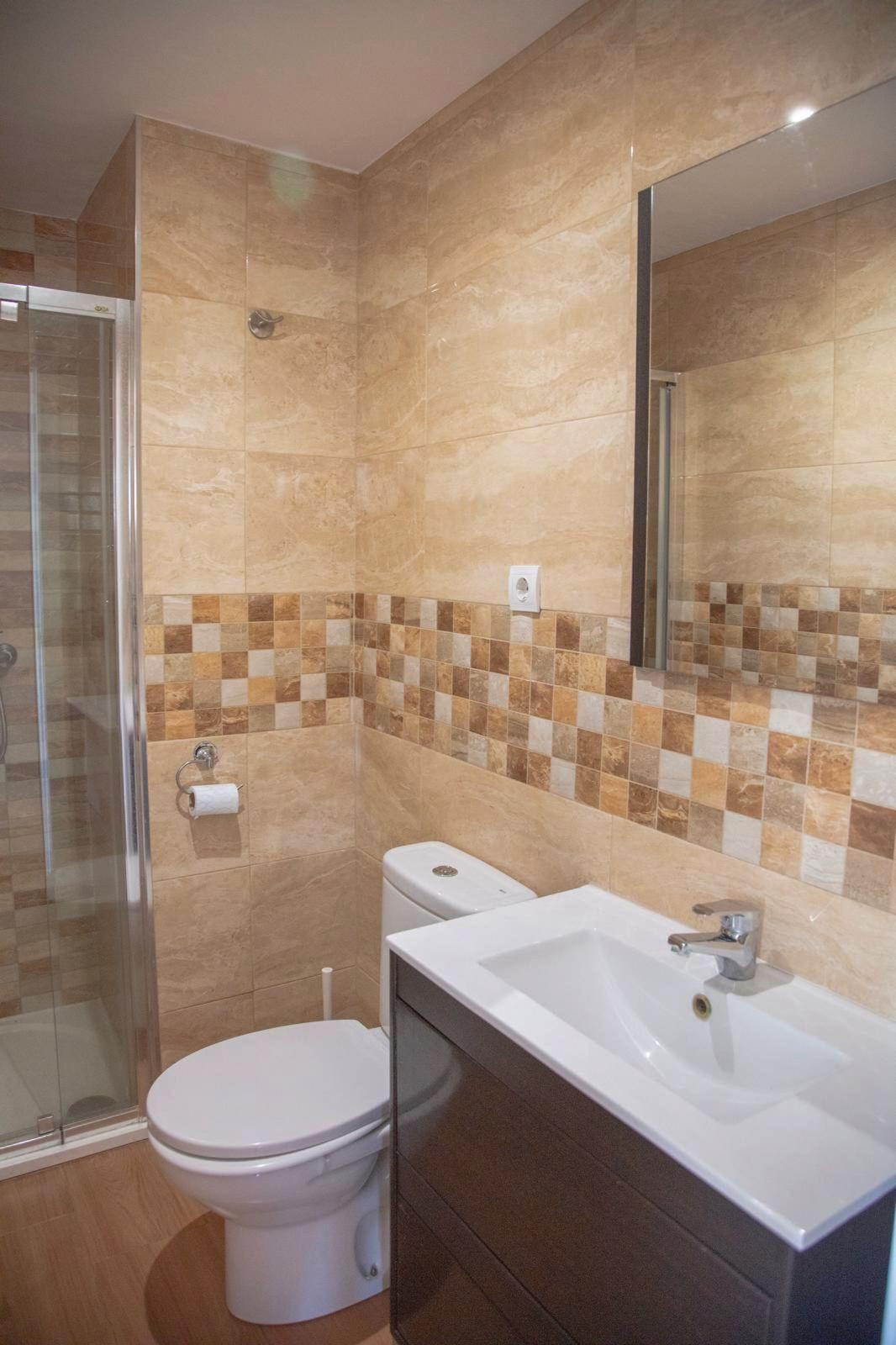 057314d3f861629209abb7388f55cb0a - 10