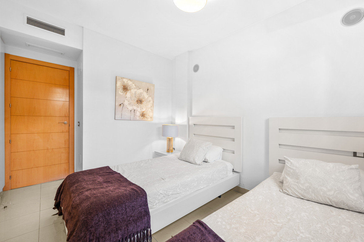 0891953df1e2c210c1c5887ff408d5b4 - 20