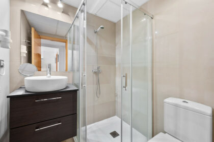 0891953df1e2c210c1c5887ff408d5b4 - 23