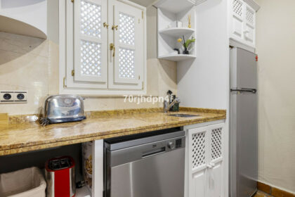 08effaf999edb9ad36c9dd782de0624f - 13