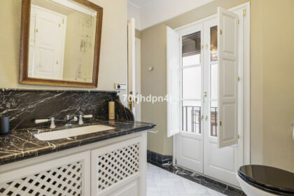 08effaf999edb9ad36c9dd782de0624f - 18