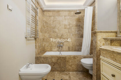 08effaf999edb9ad36c9dd782de0624f - 33