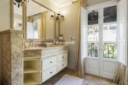 08effaf999edb9ad36c9dd782de0624f - 35