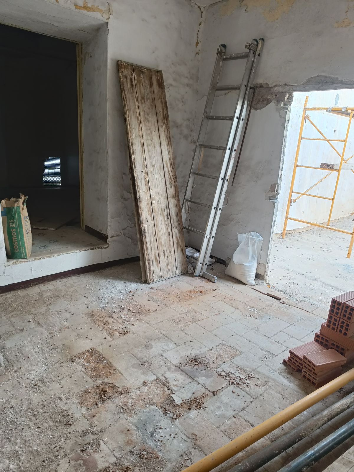 097ef68ed1f08e5762b592936a2193e5 - 23