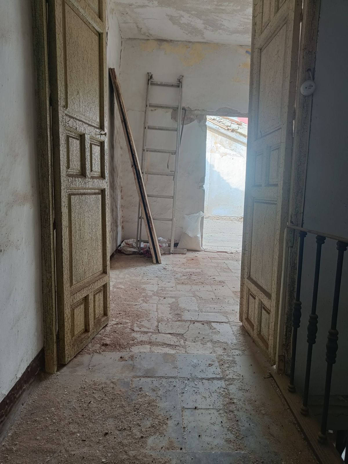 097ef68ed1f08e5762b592936a2193e5 - 25