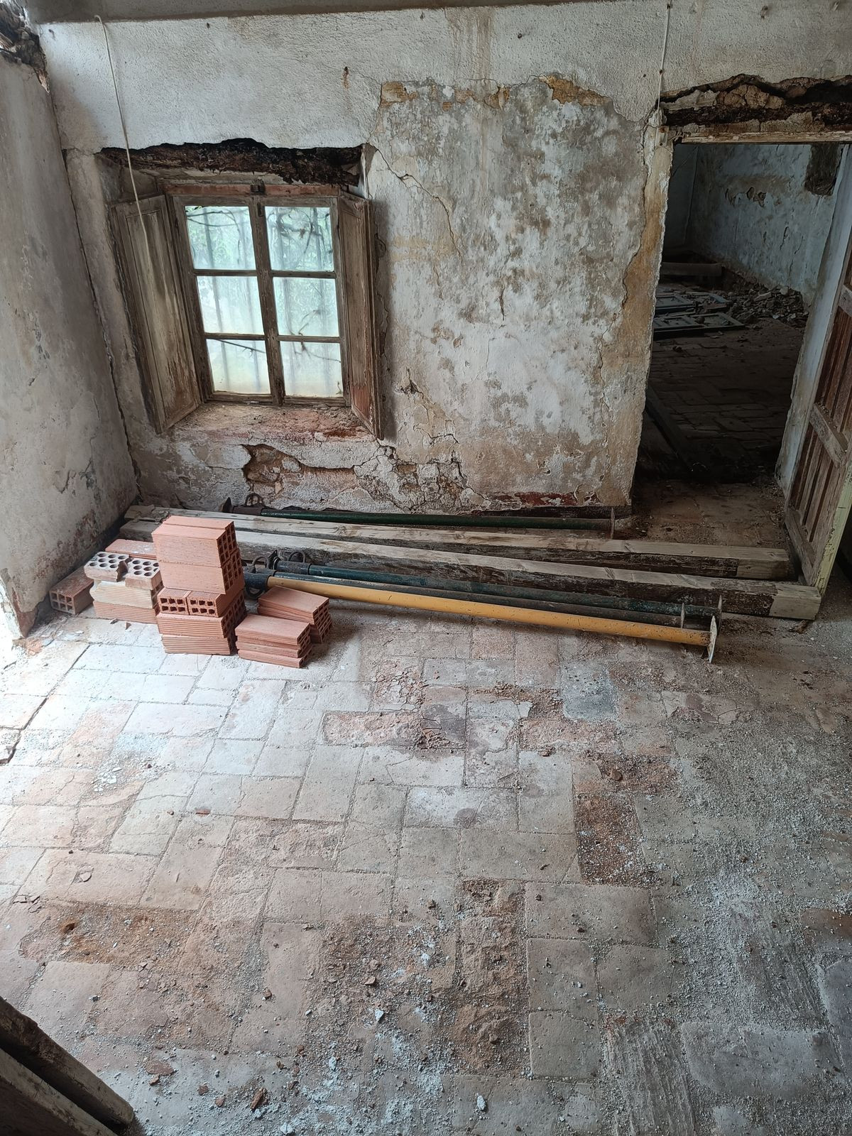 097ef68ed1f08e5762b592936a2193e5 - 31