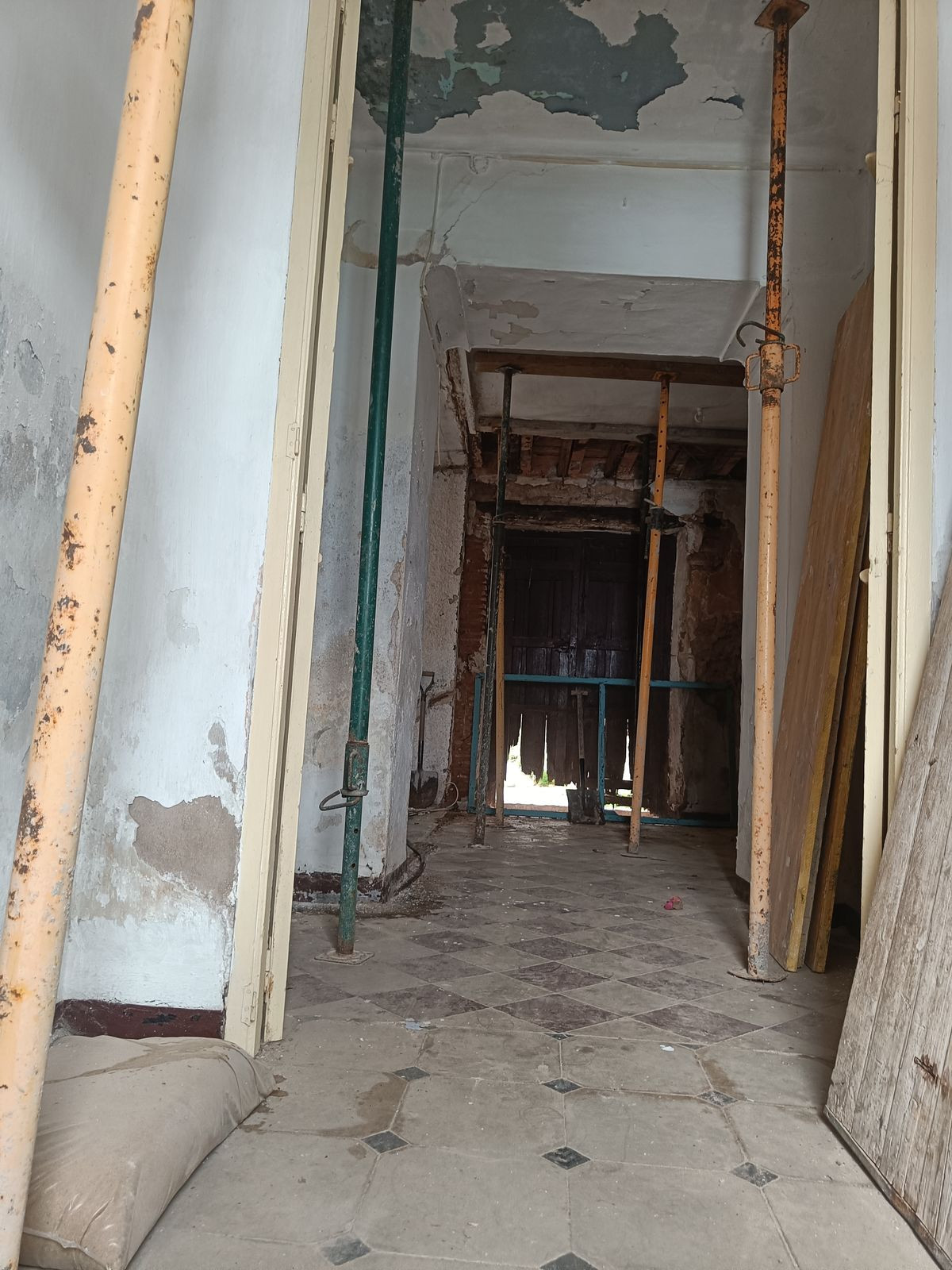 097ef68ed1f08e5762b592936a2193e5 - 8