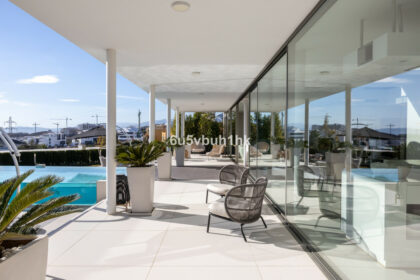 09f451ceae9b74fbb33b3507648f7448 - 32