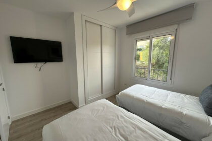 0b5c711f8953ef4f39e46b303737c3c7 - 20