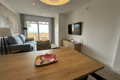 0b5c711f8953ef4f39e46b303737c3c7 - 9