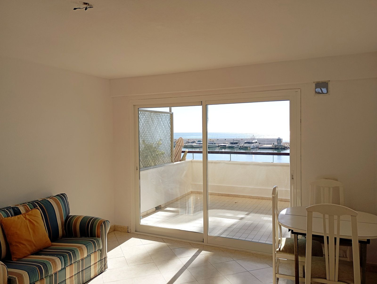 0bfe9c57cdc6466e53a3a1628cfa9827 - 2