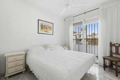 0e40e35986ba31a7ac6a32f04f0d16fc - 17