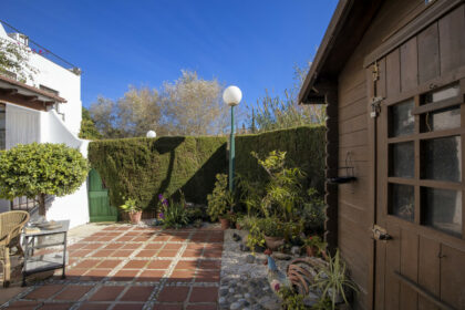 0e40e35986ba31a7ac6a32f04f0d16fc - 27