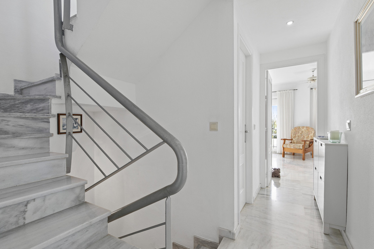 0e40e35986ba31a7ac6a32f04f0d16fc - 7