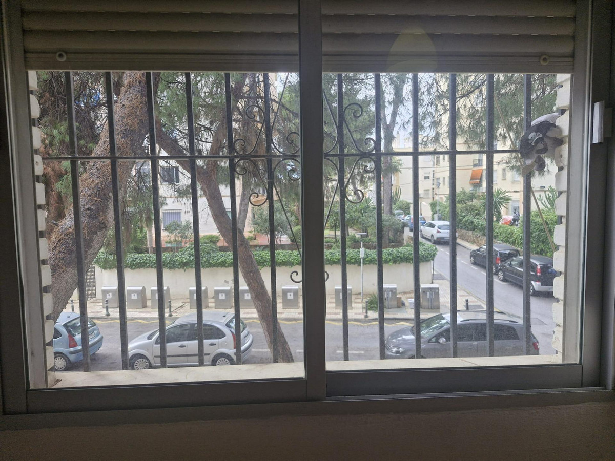 0f10c1f3743bef7e075b14908a877076 - 24