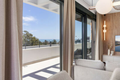 12b6c9983b6578f15ba2ed3229c5a03a - 24