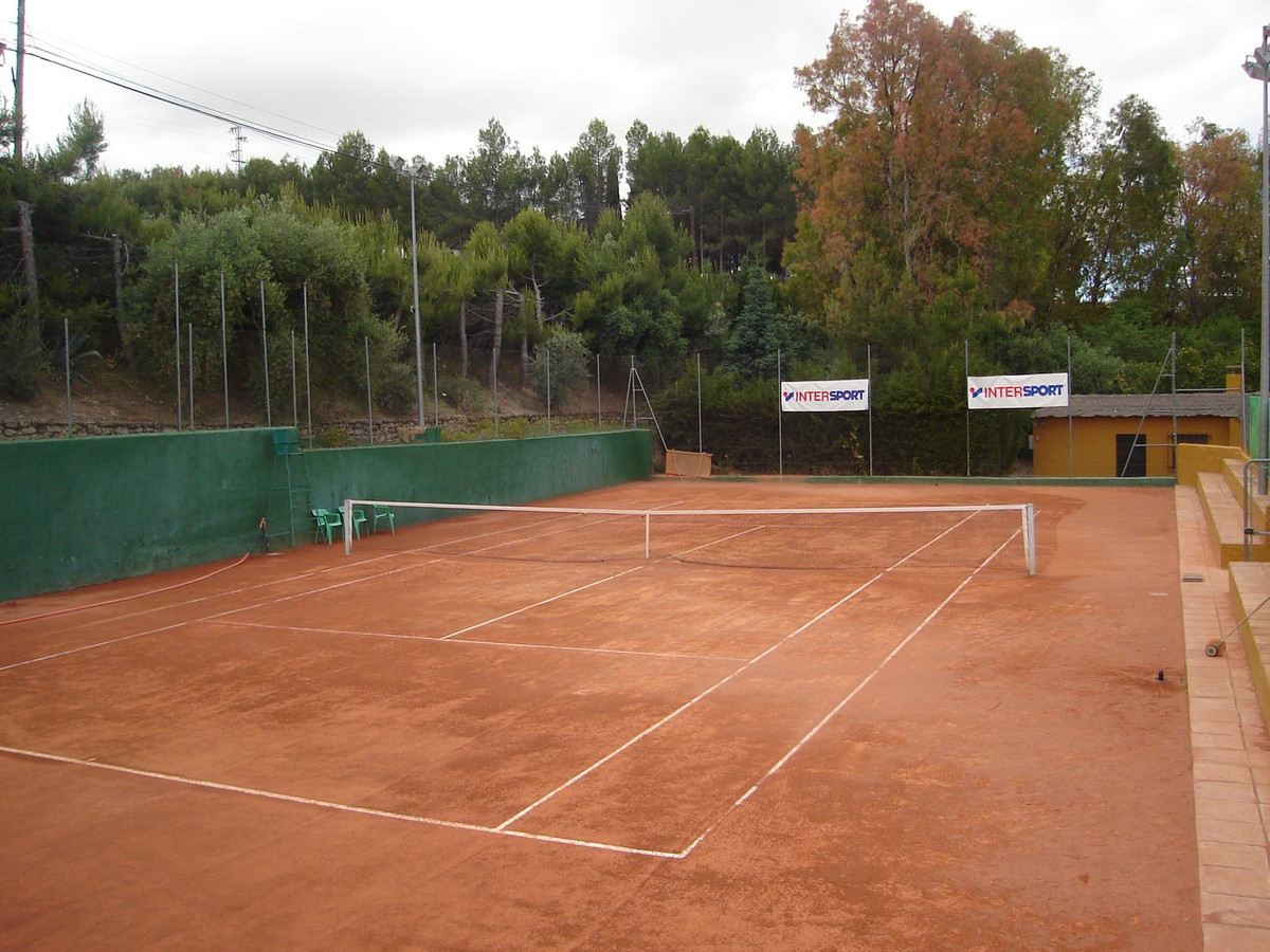 12d1d569c1ba3d3eea63b3ac63990dbb - 2