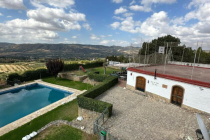 12d1d569c1ba3d3eea63b3ac63990dbb - 21