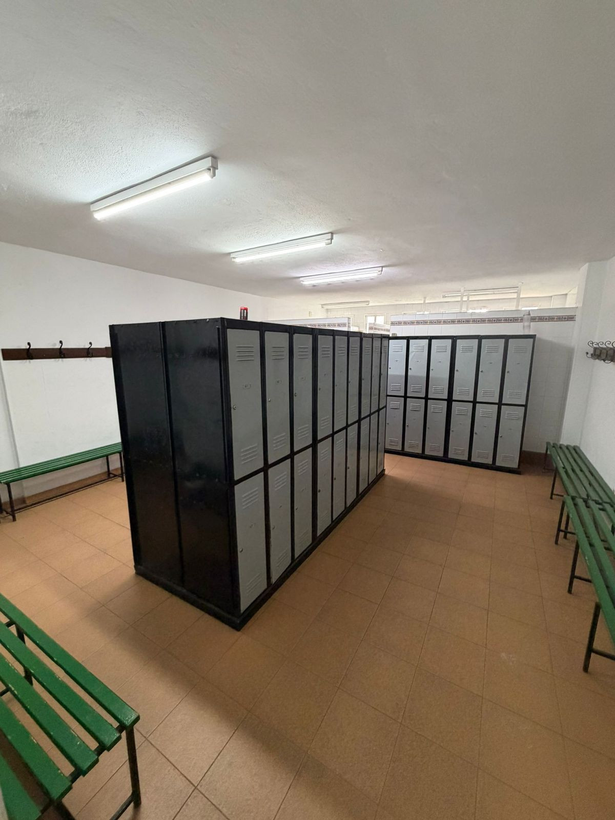 12d1d569c1ba3d3eea63b3ac63990dbb - 26