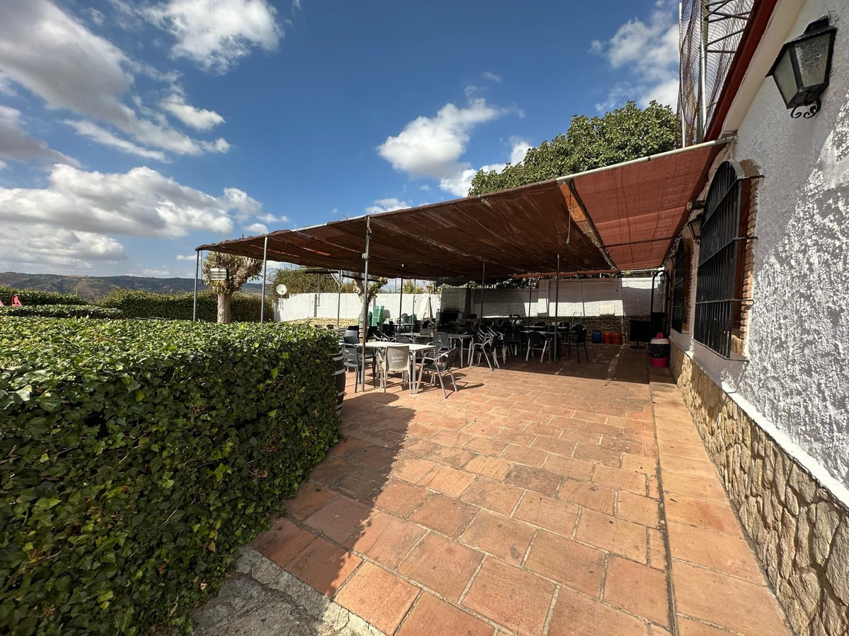 12d1d569c1ba3d3eea63b3ac63990dbb - 33