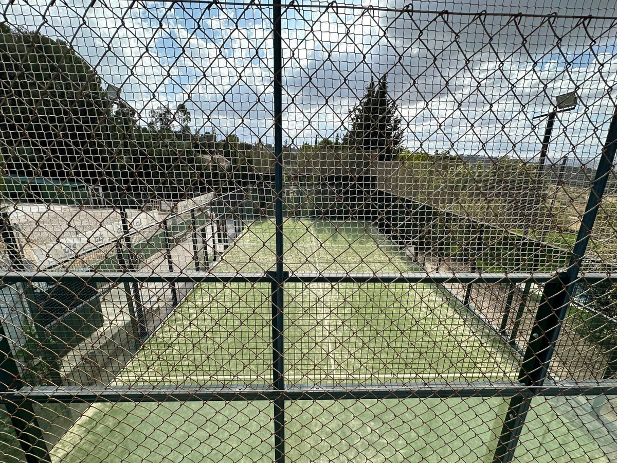 12d1d569c1ba3d3eea63b3ac63990dbb - 8