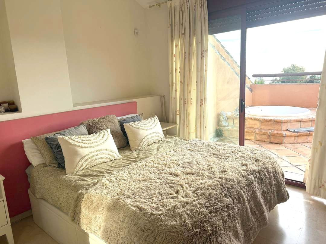 132a3175a72685a3b13ef8cede3f06e1 - 16