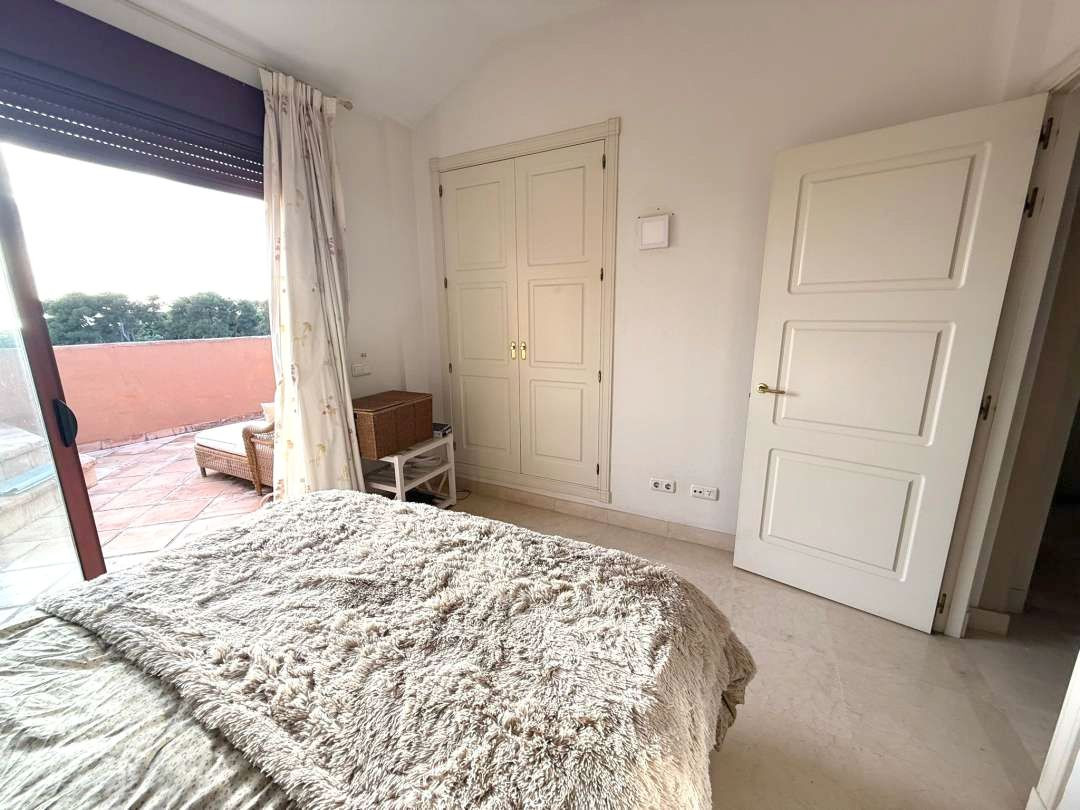 132a3175a72685a3b13ef8cede3f06e1 - 17