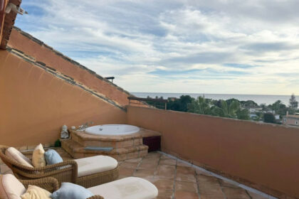 132a3175a72685a3b13ef8cede3f06e1 - 19