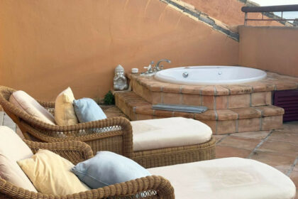 132a3175a72685a3b13ef8cede3f06e1 - 21