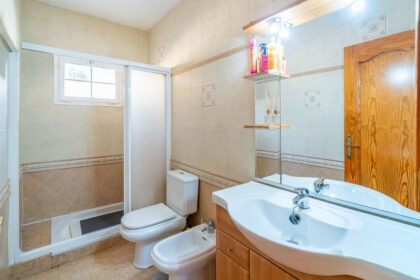 163a91f2afa7b920ed6af98891432795 - 23