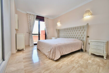 163ba6426fabff17cec84343509bcbe2 - 4