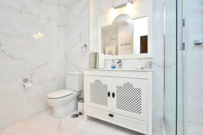 163ba6426fabff17cec84343509bcbe2 - 6