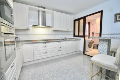 163ba6426fabff17cec84343509bcbe2 - 8