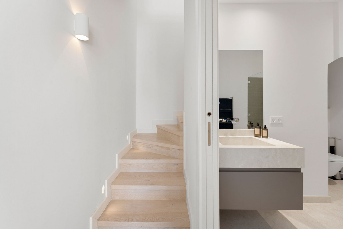 16595936c0d8c2ef8a9ce6483a795476 - 13