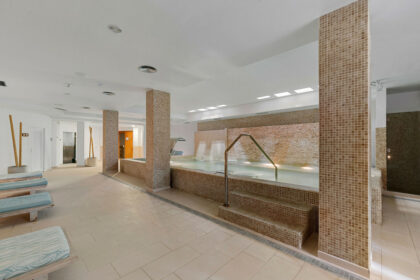 16595936c0d8c2ef8a9ce6483a795476 - 26