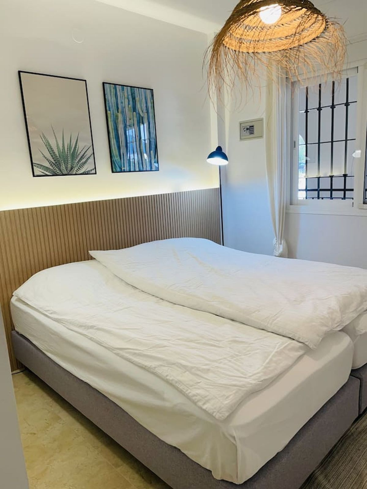 1c4bdd3185292e5730c6c4d8e028775d - 13