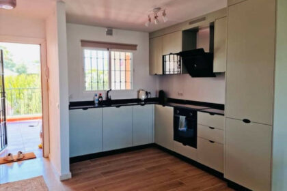 1c4bdd3185292e5730c6c4d8e028775d - 9