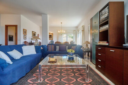 24fe60f21ee2ac3b9fa553215ec4b213 - 18