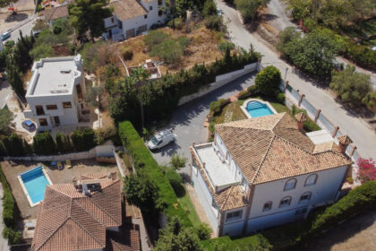 24fe60f21ee2ac3b9fa553215ec4b213 - 9