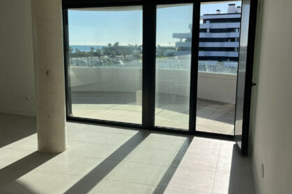 271bf4192abc34c96d112d674a69bf46 - 23