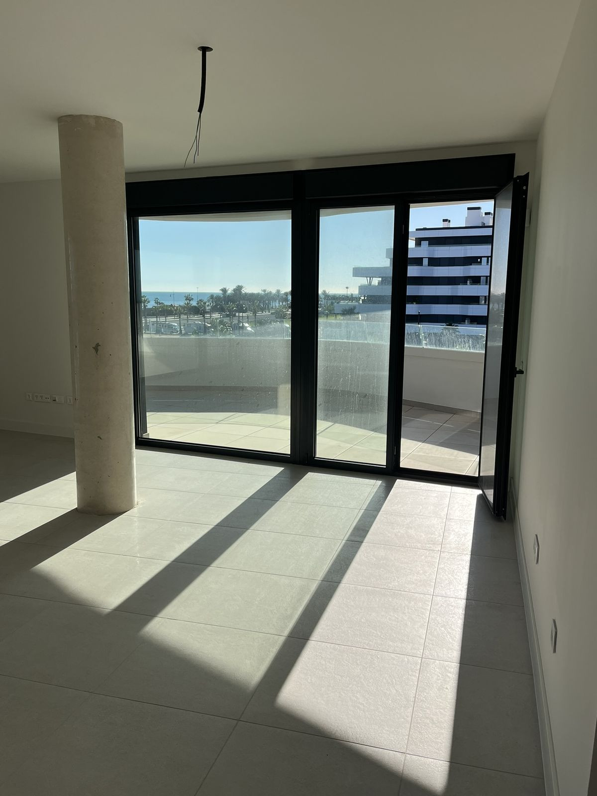 271bf4192abc34c96d112d674a69bf46 - 23