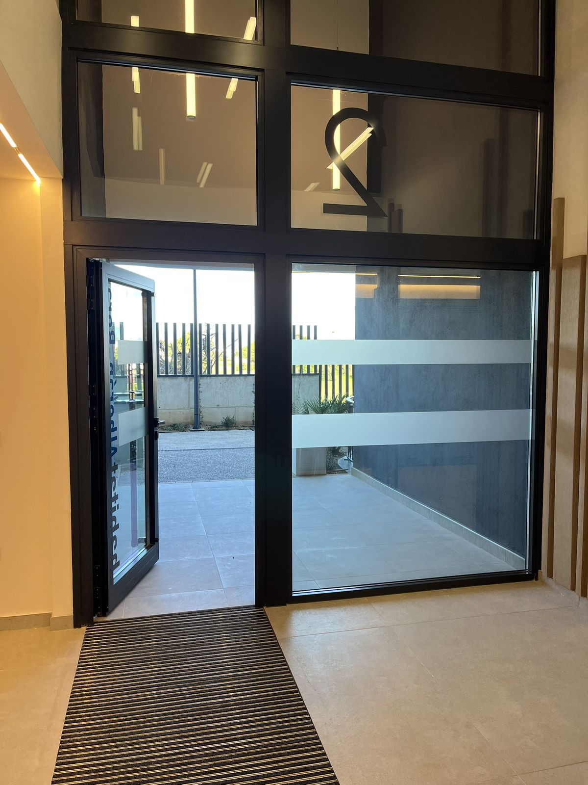 271bf4192abc34c96d112d674a69bf46 - 51