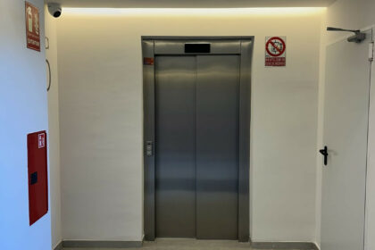 271bf4192abc34c96d112d674a69bf46 - 52