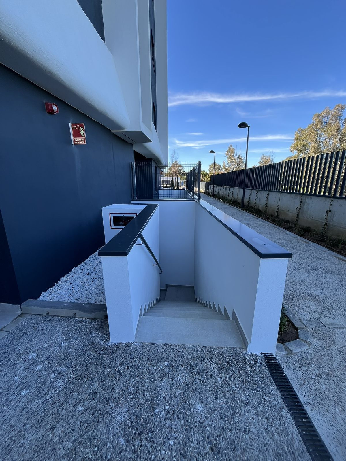 271bf4192abc34c96d112d674a69bf46 - 53