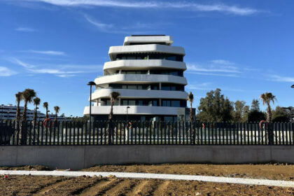 271bf4192abc34c96d112d674a69bf46 - 72